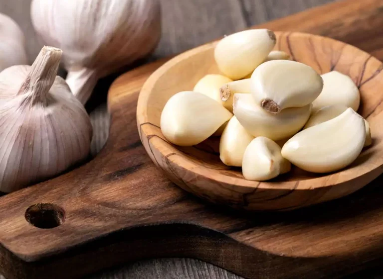 Such ones should avoid eating garlic