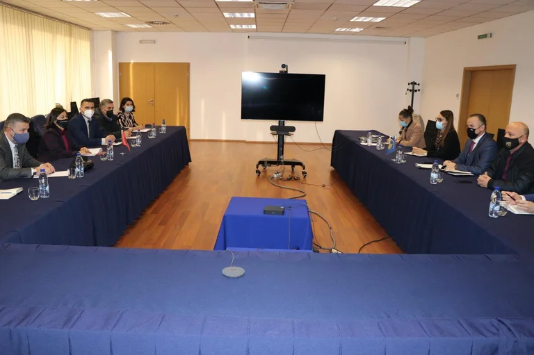 Kosovo, Albania team together to prevent violent extremism, terrorism