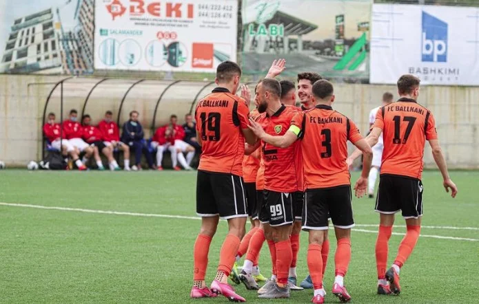 Ecco che aspetto ha il cartello Superleague dopo i giochi di oggi.