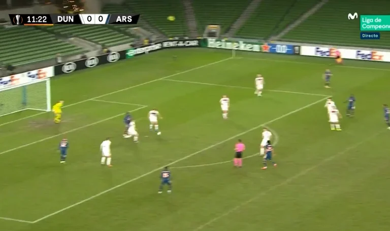 El partido Dundalk-Arsenal explota: Tres goles en minutos