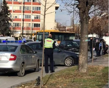 Incidente di traffico nel centro di Pristina, blocchi stradali