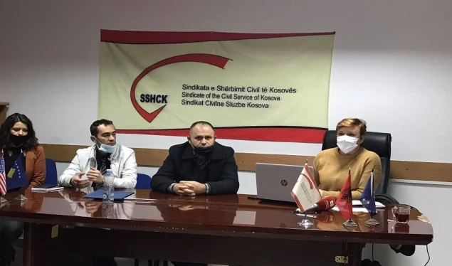 Social workers with demands for government, warn protests