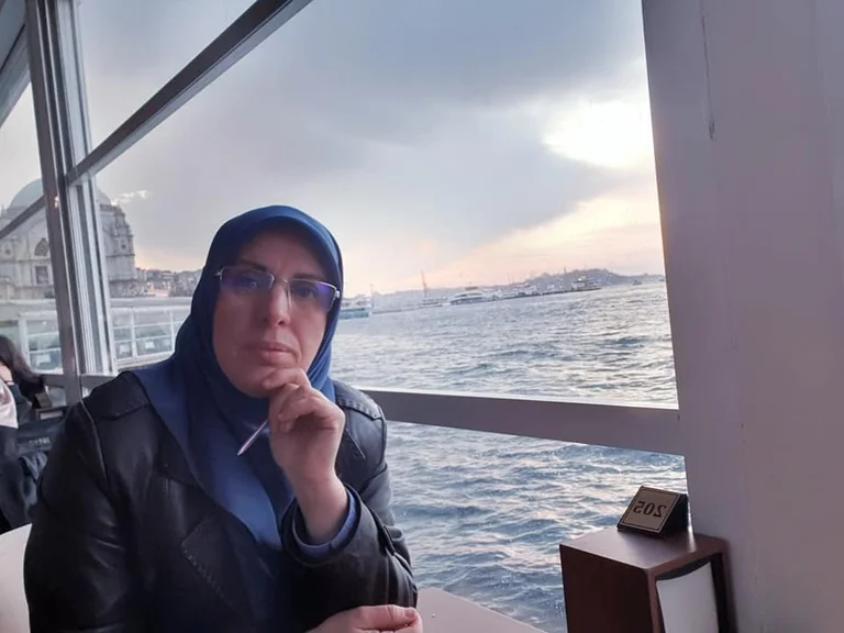 Vajza e Ikballe Hudutit ishte pjesë e konferencës për luftimin e Amerikës dhe Izraelit, ja çfarë thoshte ajo