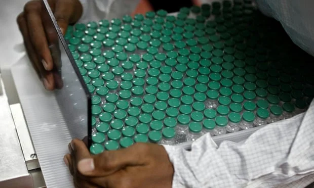 La Oxyxia AstraZeneca tiene una eficiencia del 70%, muestra de datos completos