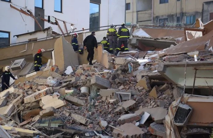 Warum ist das Erdbeben heute mit dem vom 26. November 2019? Der beliebte Seismologe spricht