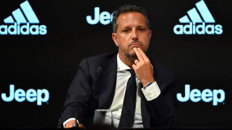 Director of Jujus, who is being accused of cheating on his language test for Suarez: I'm cool, I'll do it again.