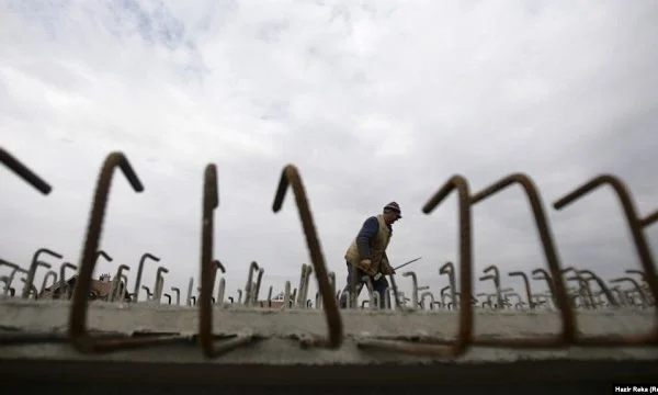 “Economic recovery law is not expected to help many private sector workers”