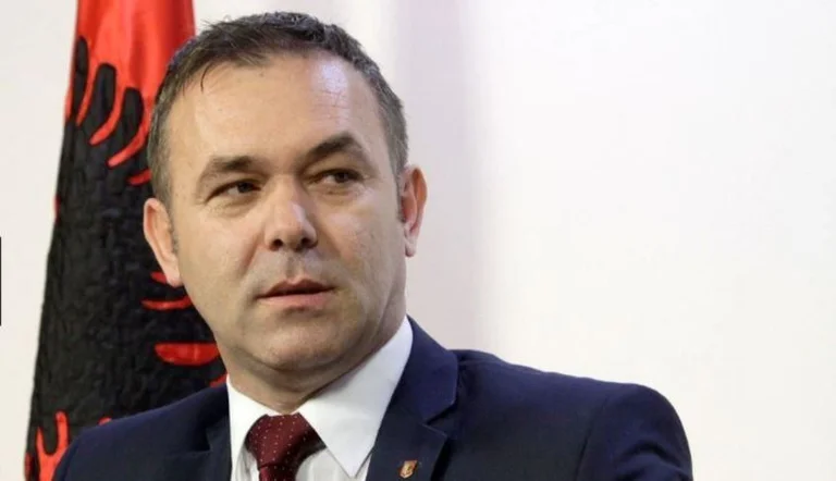 Il Rexhep Selimi di VVA non si è dimesso dal Parlamento, continua ad ottenere salari dall'Aia