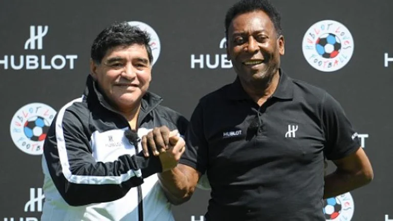 Take another exciting message to Maradona a week after her death: I love you, Diego.