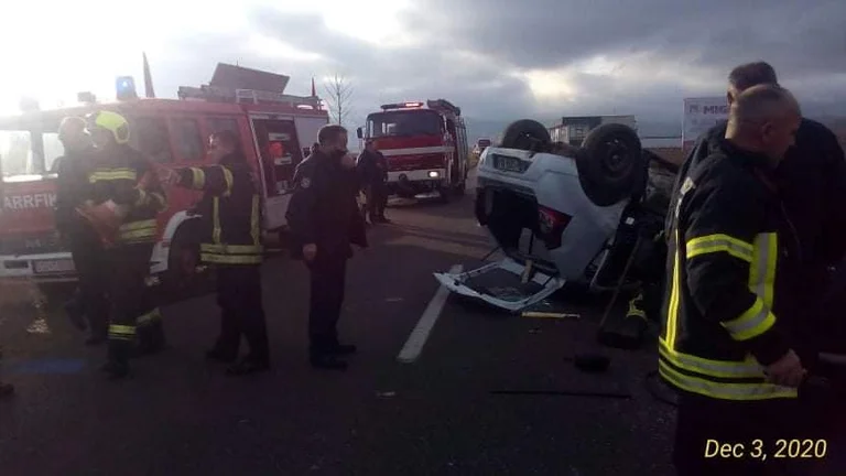 Accident sur Year-Roocott Street, mort et blessé.