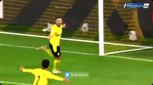 Dortmund luckily, closes the first upper part of Lazio