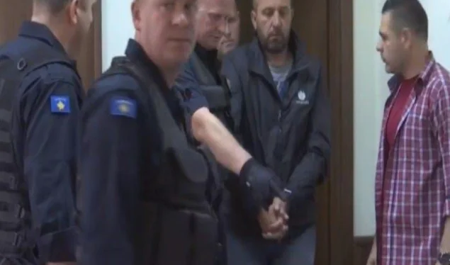 Morgens Proteste gegen die Hälfte der Strafe gegen serbisches Straftäter Darko Tasic