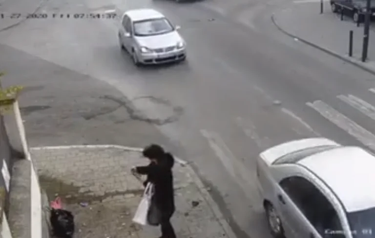 The ugly move is captured by cameras: The city puts in a lot of shit, then shoots him for political attacks.