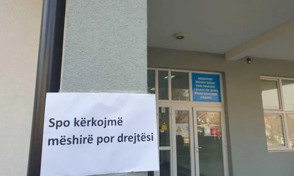 Gli specialisti protestano domani prima di QKUK
