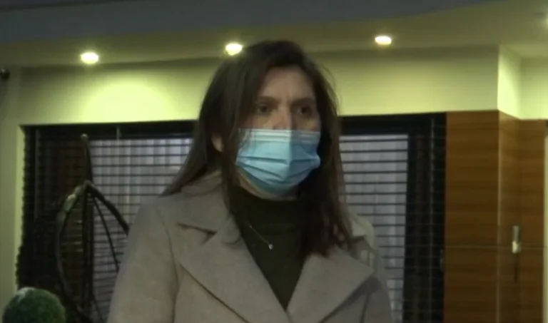 Dolor: Coronavirus mata a dos hermanos en Ferizaj, habla su hermana