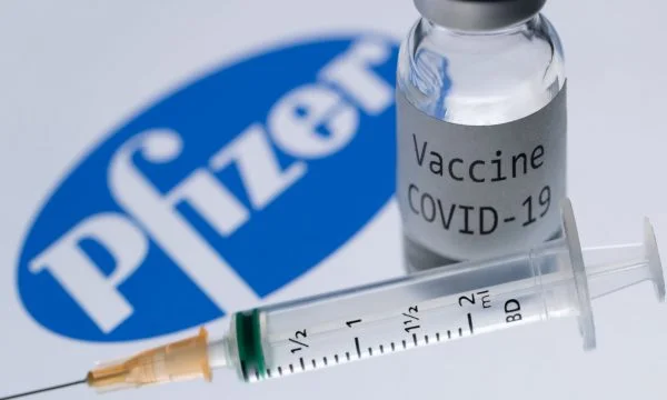 Der Impfstoff von Pfizer wird in Großbritannien als Notfalllizenz gewährt