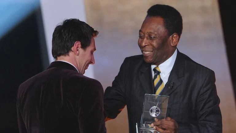 Seulement trois buts loin de briser le légendaire record de Pele