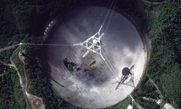 Collapson gigante de radiotelescopio en Puerto Rico 120m