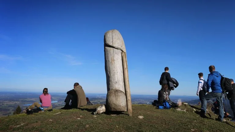Mystery: Il taglio di due piedi in Germania