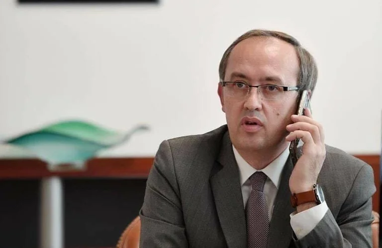 Avdullah Hoti designa otro viceministro en su gobierno