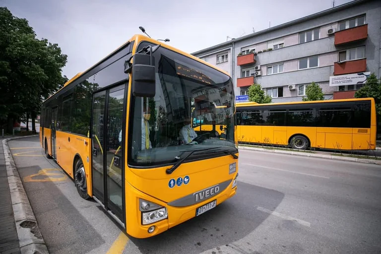 Shpend Ahmeti announces: Public transport will be free for December