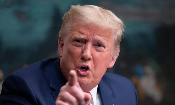 Trump accusa l'FBI di tutti contro di lui