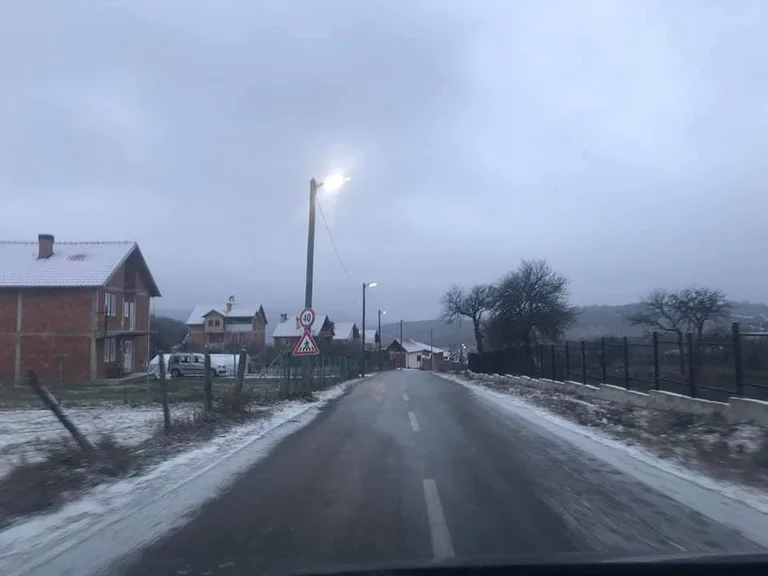 First Snow, by Pristina municipality, say all roads cleared