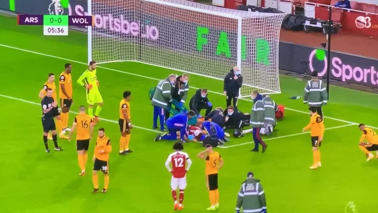 Heavy impact: English team star sent with emergency hospital