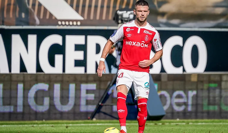 Zeneli présenté dans Reims perte, Berisha manque