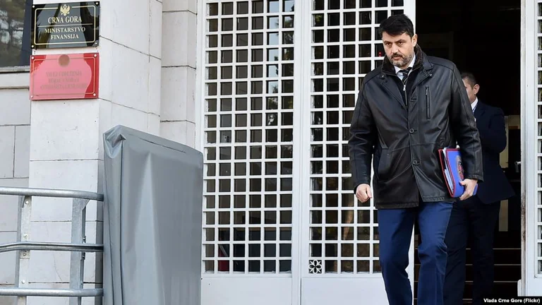 Monténégro, Serbie expulsent les ambassadeurs les uns des autres