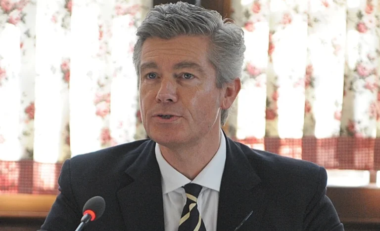 Kosovo should be interested in information to share EULEX's Simmons