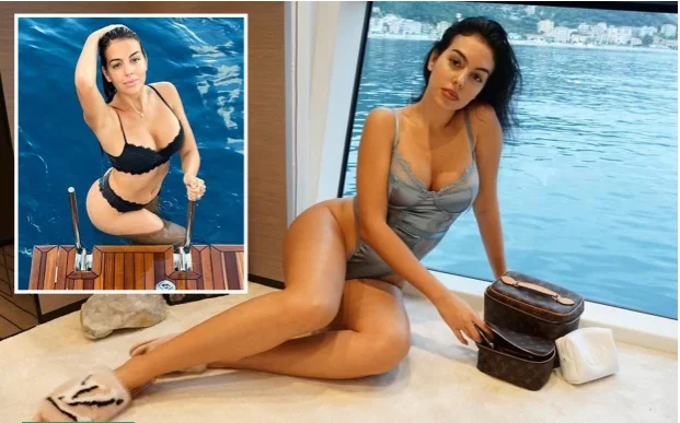 La copine de Ronaldo est impressionnée, elle est superbe sur cette pose de yacht.