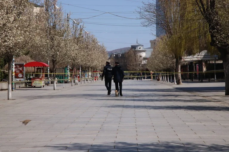 Total closure or other measures from today? The Health Ministry talks about Periscope