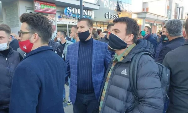 Crash de Podujevo: Dawn Bahtiri, Agim Veliu se rend au bureau VV.