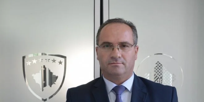 Le ministre Vesel Krasniqi menacé