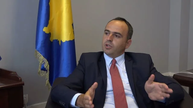 ‘Selmanaj nuk do të hyjë në Kuvend’ – Shkëmb Manaj flet rreth paralajmërimeve të VV-së