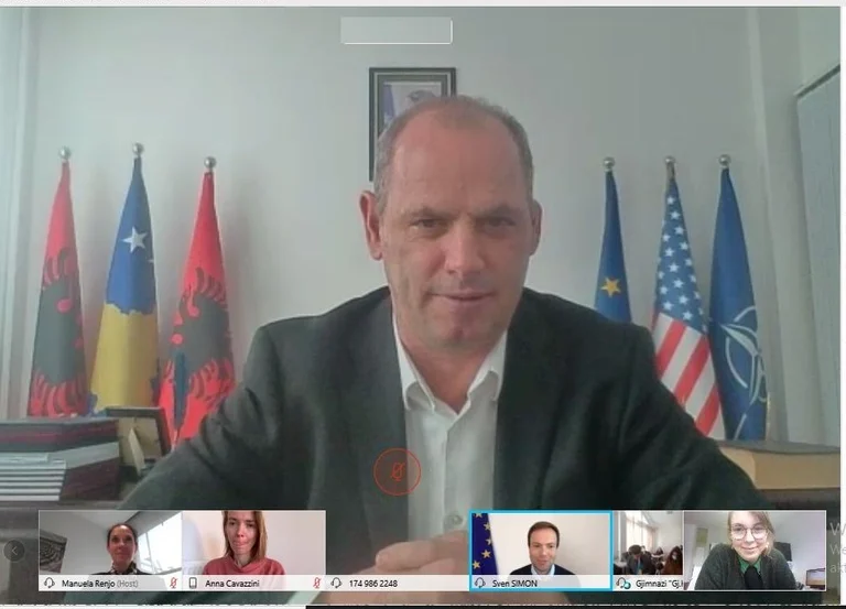 European Parliament Page Praises Speaker Ladrovci for Co-operation in Education Landing