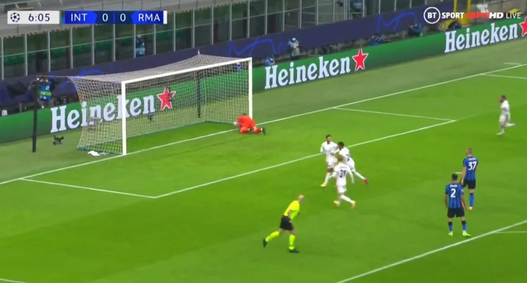 Eden Hazard shakes Inter after only six minutes of play