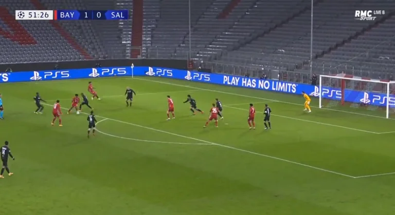 Bayerney markiert auch die zweite Salzburg, Kingsley Coman Schießen von einer Entfernung