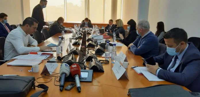 Encore une fois, il n'adopte pas le projet de loi sur la régénération de 2021
