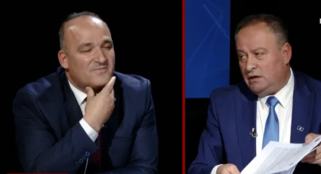 “Llapians ne peuvent pas laisser leur barbe être”