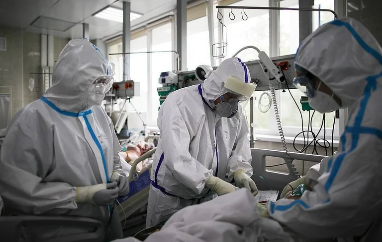 La Russie marque le record quotidien de la mort par COVID-19