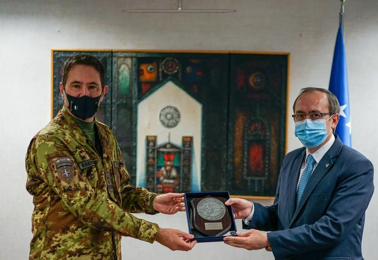 Hoti, KFOR Commander Speak for Security, Peaceful Appreciate Situation