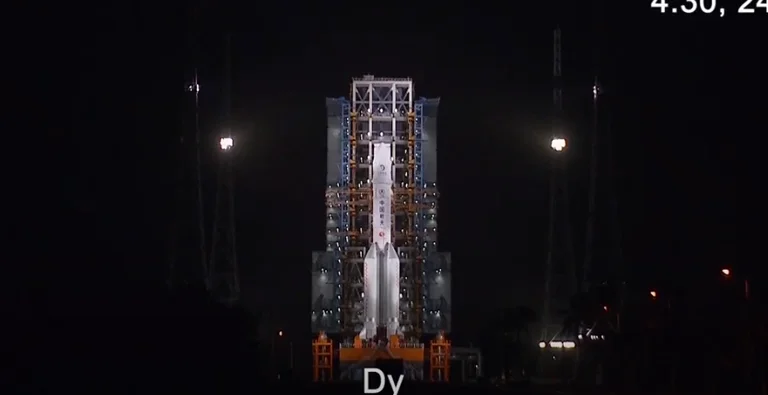 China, successfully launched the probe “Change-5”