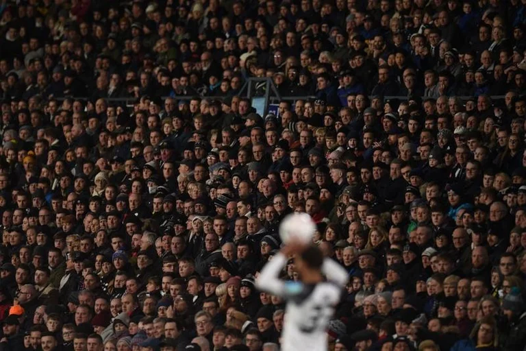 Returning magic to England's stadiums, fans from next week to tribuna