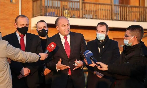 Hoxhaj del norte de Mitrovica: Aquí el estado y el interés nacional de Kosovo comienza y termina