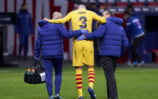 Pique sera longtemps absent, voici qui remplacera l'Espagnol