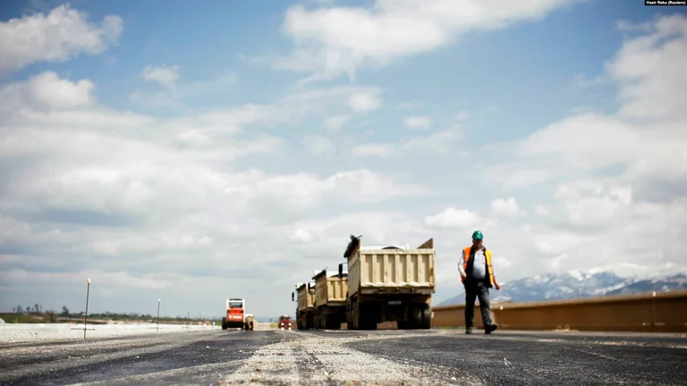 La construction de la route Dukagjin à l'époque de la pandémie menace des inondations encore plus profondes