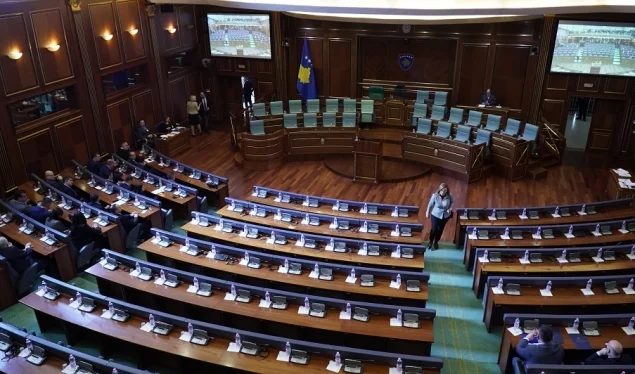 Lieu Headship: Vendredi, le Parlement tient deux sessions