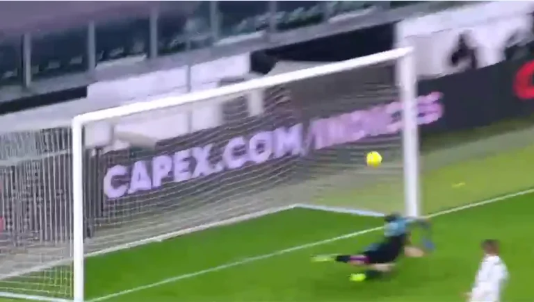 Cristian Ronaldo, sin cesar, dos brillantes metas en cinco minutos contra Calilar.